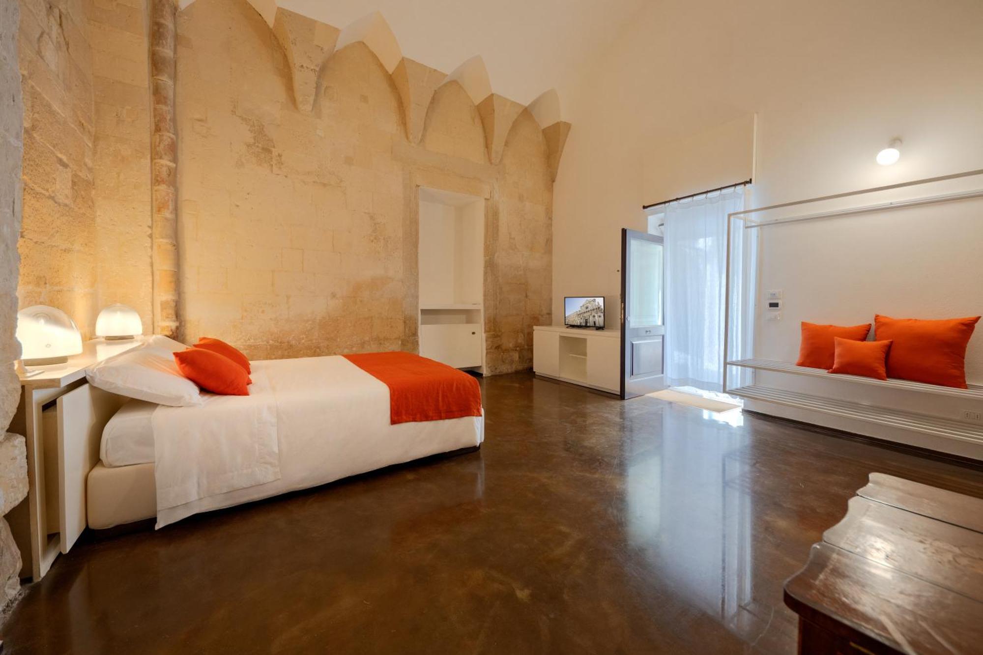 レッチェ Palazzo Persone Dimora Storica Bed & Breakfast エクステリア 写真